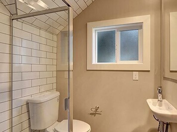 5037 21st Avenue NE, Seattle WA 98105