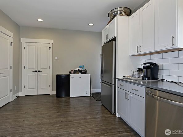 5037 21st Avenue NE, Seattle WA 98105