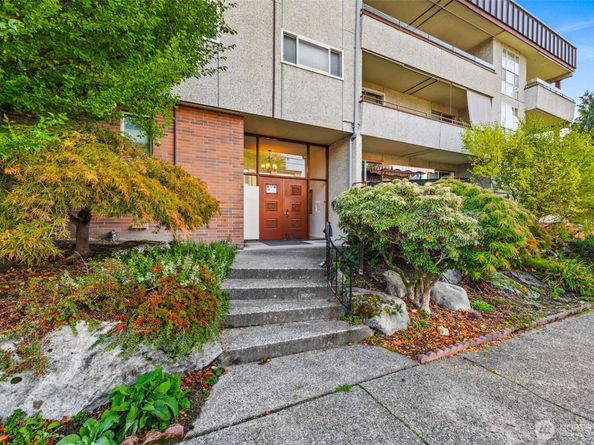 2301 NE 65th Street 202, Seattle WA 98115