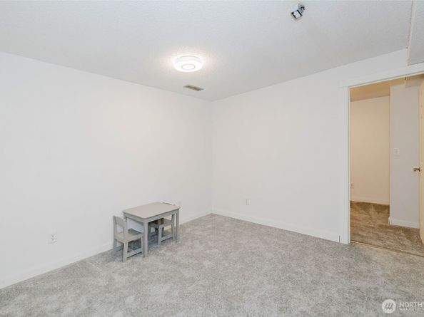 3023 NE Helm Street, Bremerton WA 98310