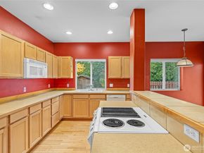 22103 45th Avenue S 6, Kent WA 98032