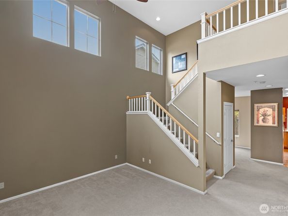 22103 45th Avenue S 6, Kent WA 98032
