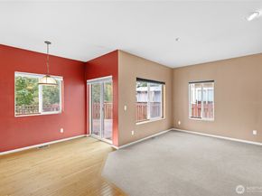 22103 45th Avenue S 6, Kent WA 98032