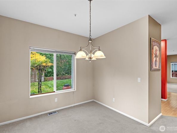22103 45th Avenue S 6, Kent WA 98032