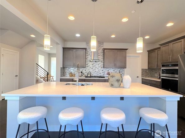 3320 NE 8th Place, Renton WA 98056