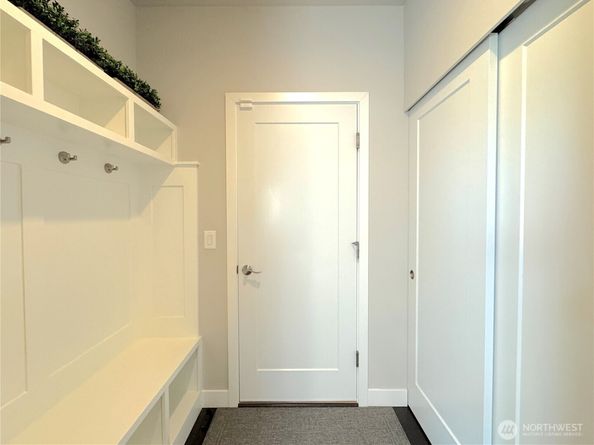 3320 NE 8th Place, Renton WA 98056