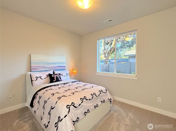 3320 NE 8th Place, Renton WA 98056