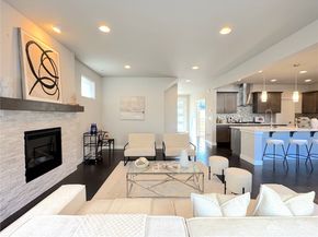 3320 NE 8th Place, Renton WA 98056