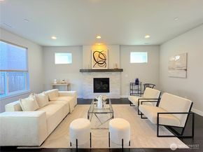 3320 NE 8th Place, Renton WA 98056