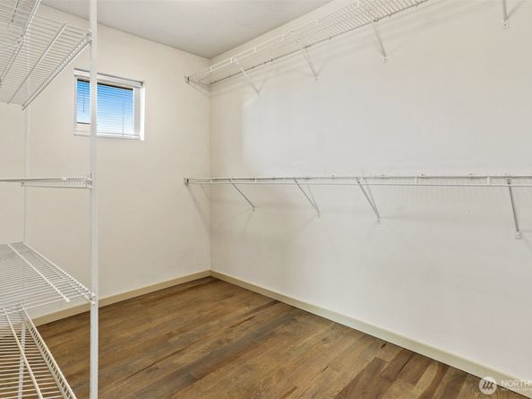 2426 B NW 64th, Seattle WA 98107