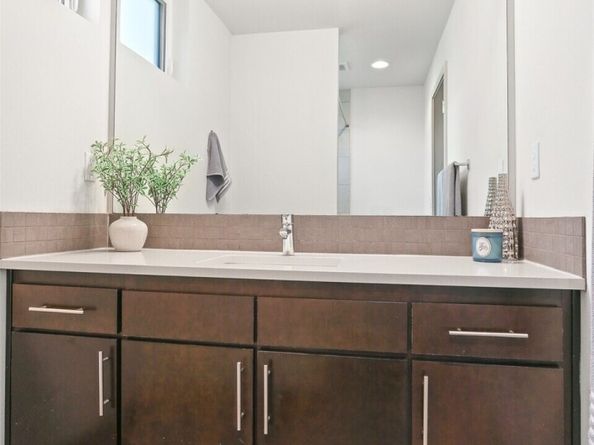 2426 B NW 64th, Seattle WA 98107