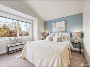 910 NW 85th st B, Seattle WA 98117