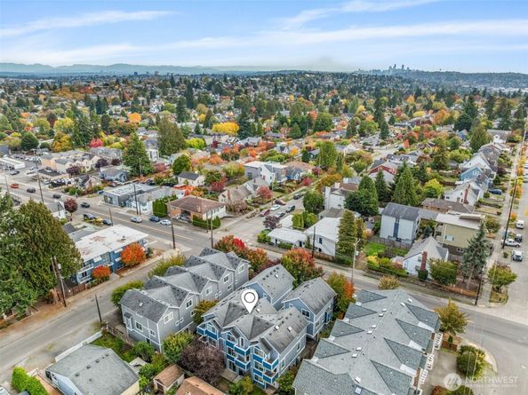 910 NW 85th st B, Seattle WA 98117