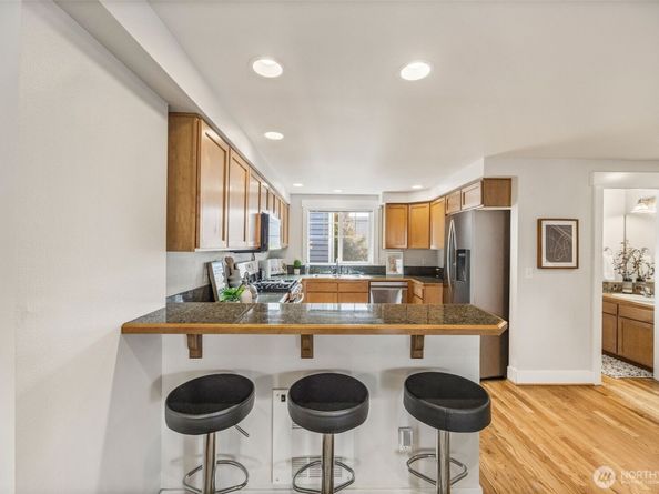 910 NW 85th st B, Seattle WA 98117