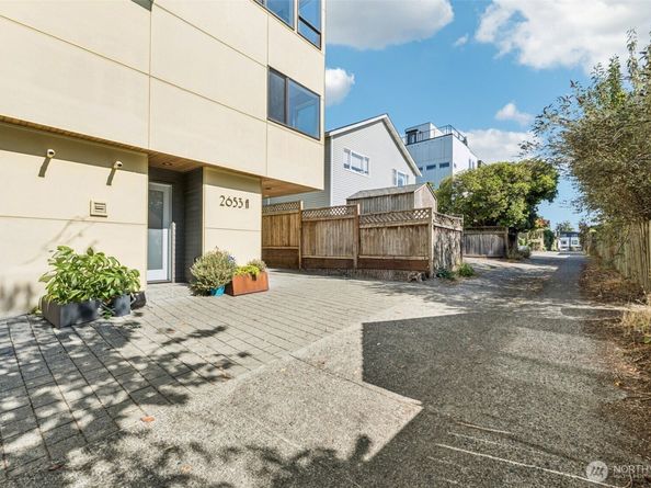 2653 NW 64th Street A, Seattle WA 98107