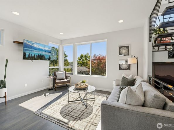 2653 NW 64th Street A, Seattle WA 98107