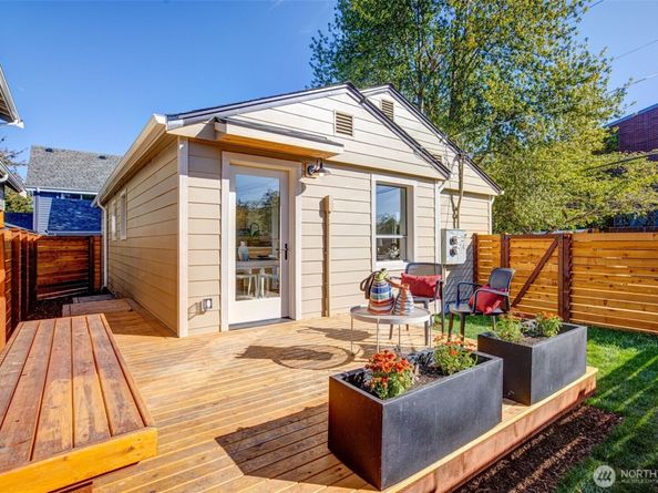 4512 S Dawson Street, Seattle WA 98118