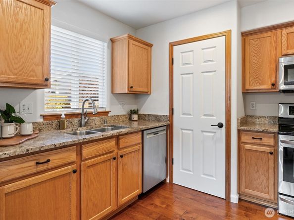 2530 123rd Place SW B, Everett WA 98204