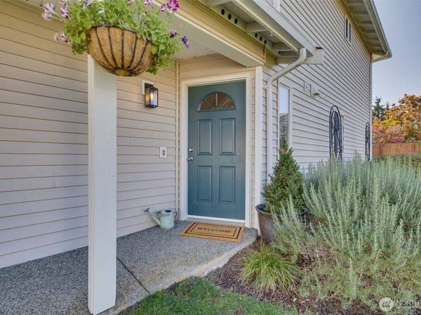 2530 123rd Place SW B, Everett WA 98204