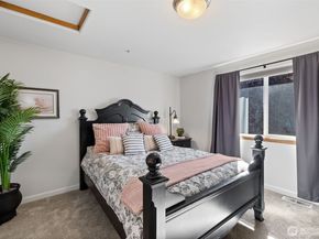 2530 123rd Place SW B, Everett WA 98204