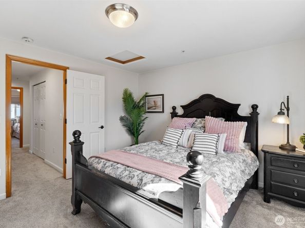 2530 123rd Place SW B, Everett WA 98204