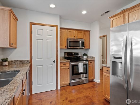 2530 123rd Place SW B, Everett WA 98204