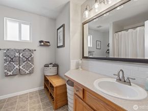2530 123rd Place SW B, Everett WA 98204