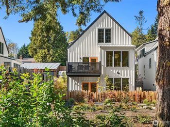 2216 NE 125th Street
