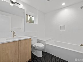 2011 Dexter Avenue N A, Seattle WA 98109