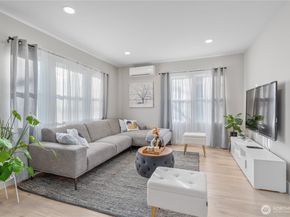 7901 16th Avenue SW, Seattle WA 98106