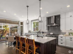 15810 NE 49th Street, Redmond WA 98052