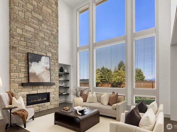 15810 NE 49th Street, Redmond WA 98052