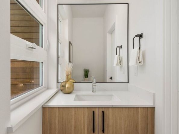 546 S Cloverdale Street A, Seattle WA 98108