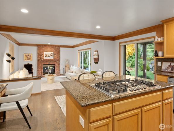 12807 60th Avenue W, Mukilteo WA 98275