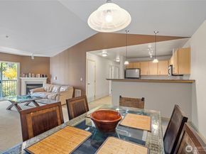 10709 Valley View Road B403, Bothell WA 98011