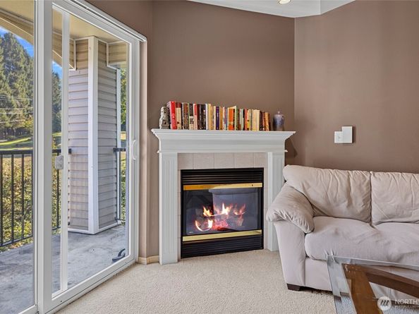 10709 Valley View Road B403, Bothell WA 98011