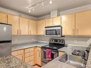 10709 Valley View Road B403, Bothell WA 98011