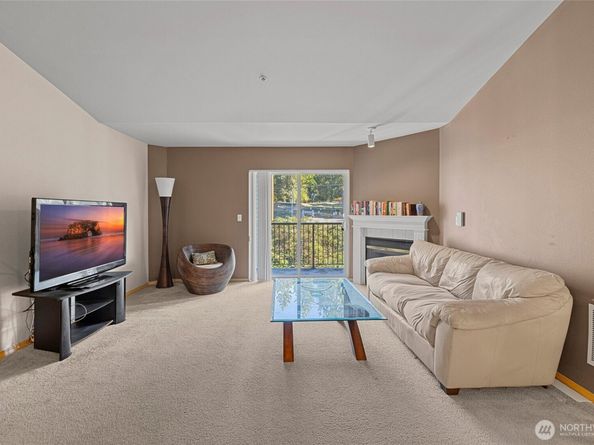 10709 Valley View Road B403, Bothell WA 98011