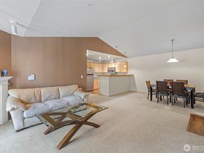 10709 Valley View Road B403, Bothell WA 98011