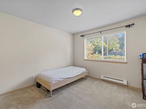 10709 Valley View Road B403, Bothell WA 98011