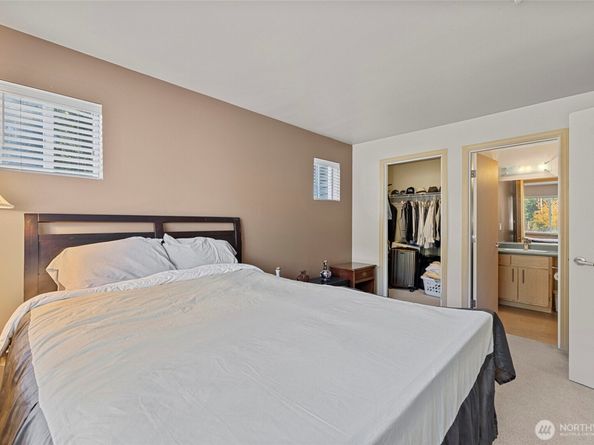 10709 Valley View Road B403, Bothell WA 98011