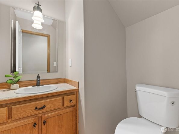 2713 181st Place SE, Bothell WA 98012