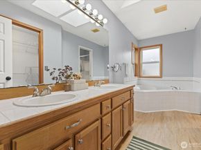 2713 181st Place SE, Bothell WA 98012