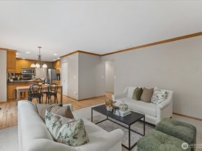 2713 181st Place SE, Bothell WA 98012