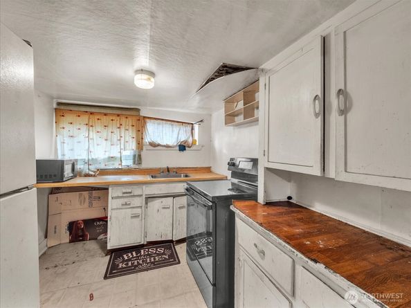 203 23rd Avenue, Seattle WA 98122