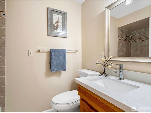 8609 SW 193 Place SW, Edmonds WA 98026
