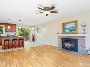 8609 SW 193 Place SW, Edmonds WA 98026