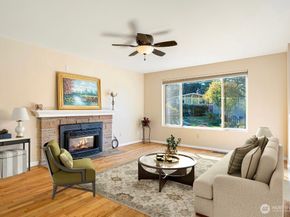 8609 SW 193 Place SW, Edmonds WA 98026