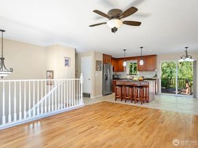 8609 SW 193 Place SW, Edmonds WA 98026