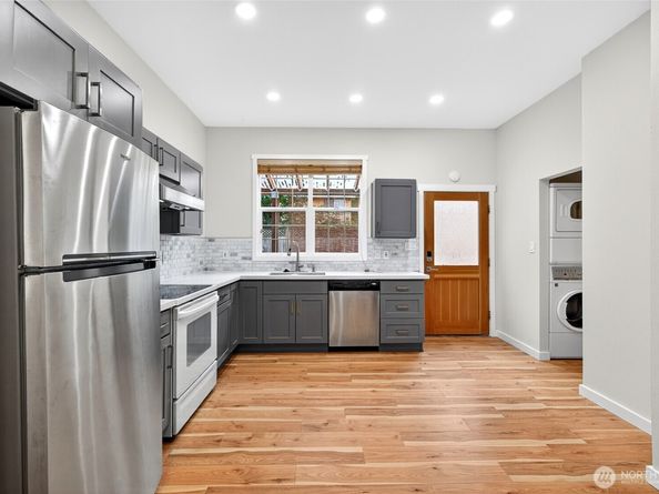 917 23rd Avenue, Seattle WA 98122